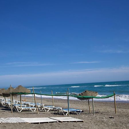 Bonito Apartamento Cerca De La Playa De Торрокс-Коста Экстерьер фото