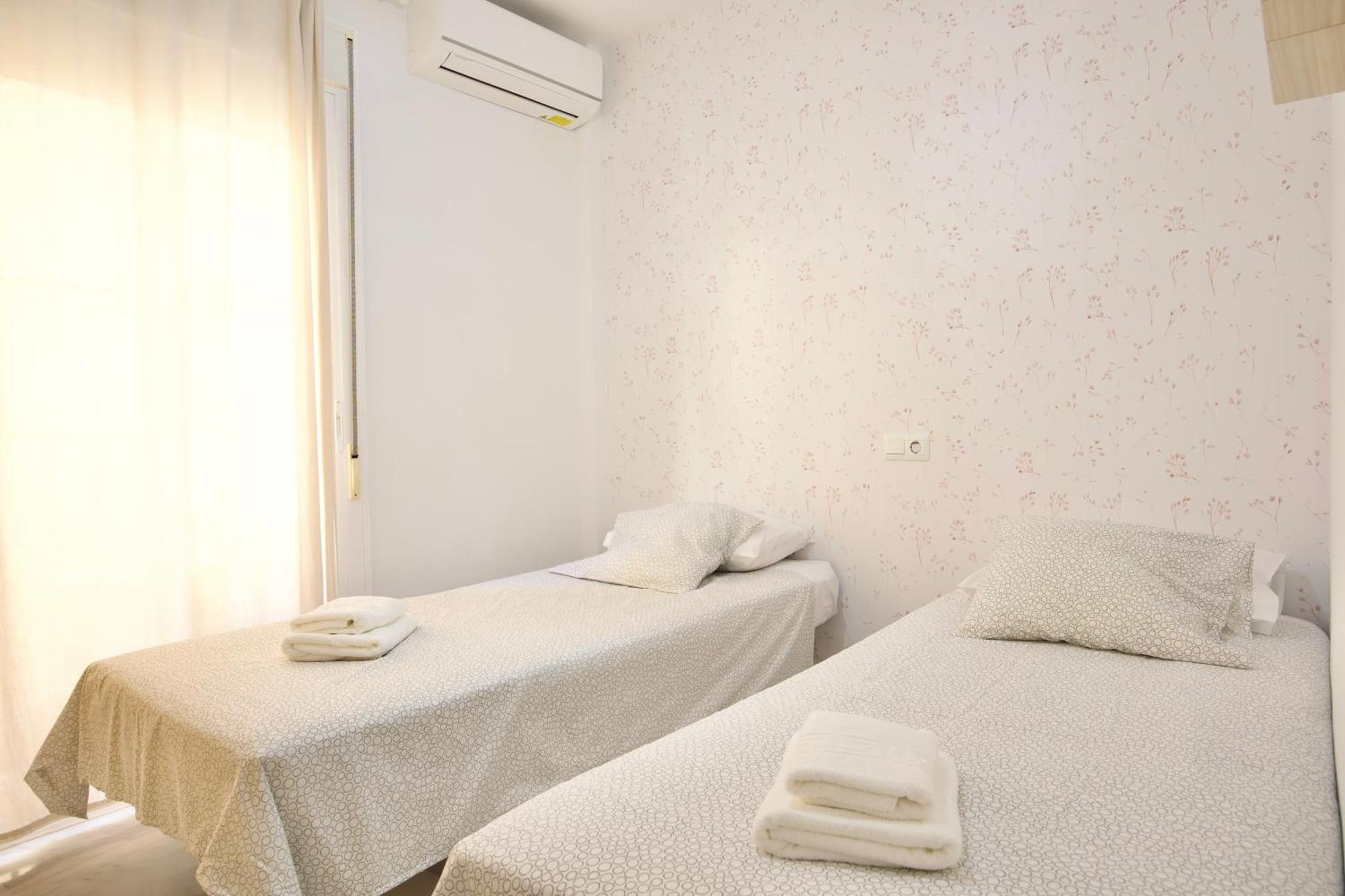 Bonito Apartamento Cerca De La Playa De Торрокс-Коста Экстерьер фото